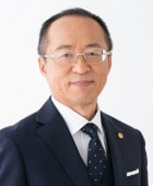 山根輝雄